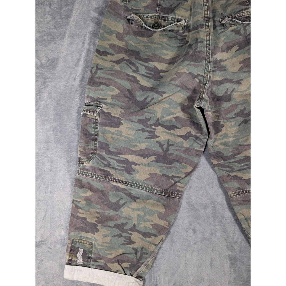 Fashion Bug Camo Cargo Capri Pants Size 14 Distressed Y2K Utility Mid Rise - Picture 10 of 13